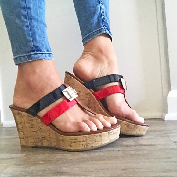 tommy hilfiger red wedges